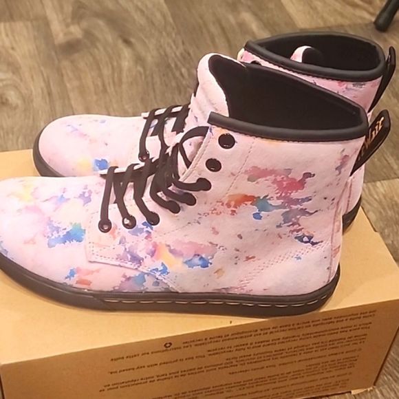 Dr. Martens Sheridan Lace-Up Boots- Pink - Picture 10 of 11